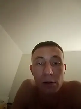 Bit Alis online show from 03/25/26, 01:44