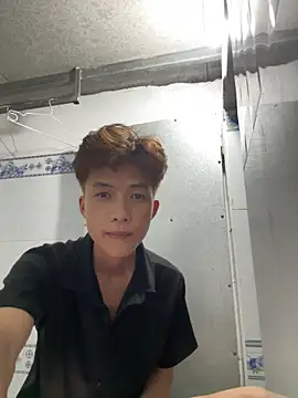 Nguyencuong1999 online show from 04/27/26, 08:45