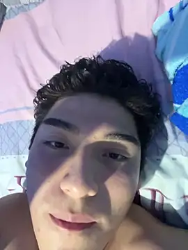 Snapshot of Piero_1369 chatting on 04/29/26, 05:11 Piero 1369 online show from 04/29/26, 05:11