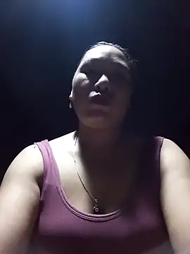 Snapshot of Hena__ chatting on 04/05/26, 12:02 Hena online show from 04/05/26, 12:02
