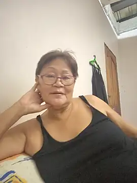 Snapshot of Sunflower1956 chatting on 06/27/26, 12:22 Sunflower1956 online show from 06/27/26, 12:22