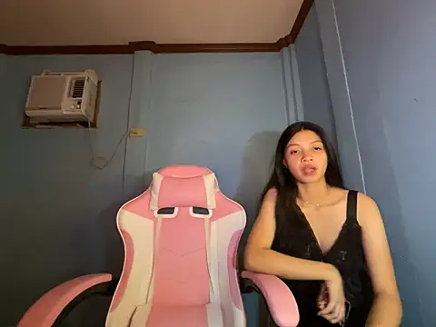 Snapshot of pinay_kitty23 chatting on 05/11/26, 01:28 pinay kitty23 online show from 05/11/26, 01:28