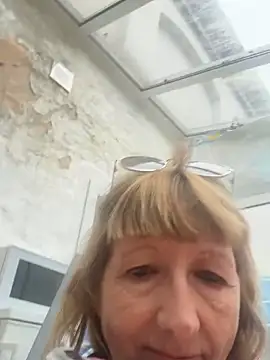 Snapshot of MatureKim chatting on 03/21/26, 02:09 MatureKim online show from 03/21/26, 02:09