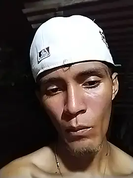 Snapshot of spittermasterpig1 chatting on 07/15/26, 04:51 spittermasterpig1 online show from 07/15/26, 04:51