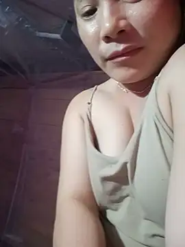 Snapshot of -Bangi- chatting on 06/05/26, 04:24 -Bangi- online show from 06/05/26, 04:24