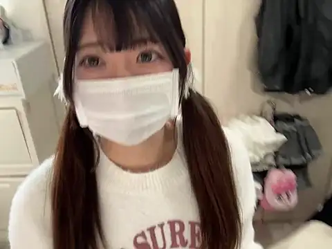 y-u-r-a-33 online show from 05/01/26, 07:46