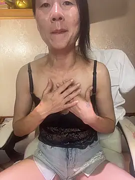 lilysister66 online show from 04/16/26, 03:24