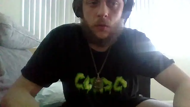 Snapshot of alejandro69420 chatting on 04/16/26, 06:09 alejandro69420 online show from 04/16/26, 06:09