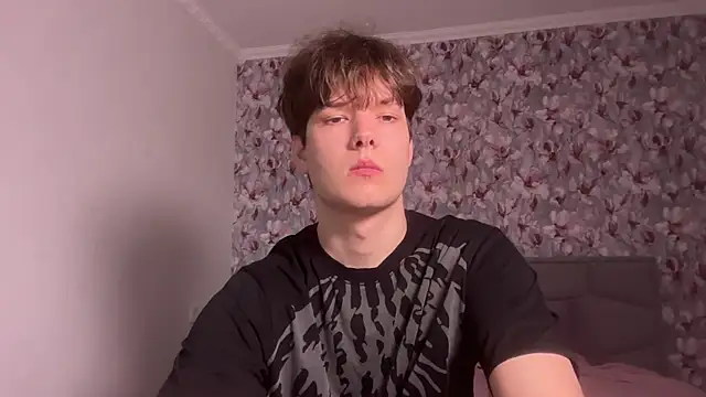 Snapshot of tomasdickpick chatting on 08/03/26, 04:44 tomasdickpick online show from 08/03/26, 04:44