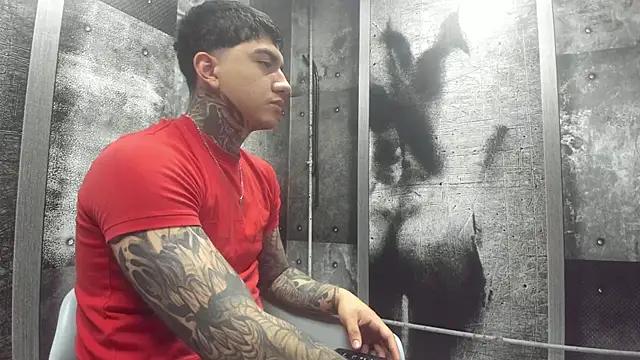 Snapshot of Gury_tattoo chatting on 06/24/26, 07:57 Gury tattoo online show from 06/24/26, 07:57