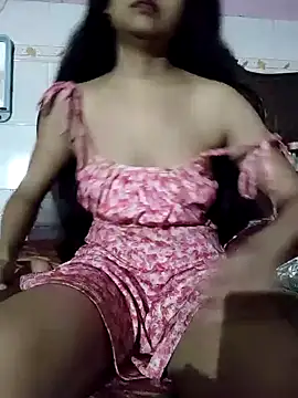 ALIZA FENDY online show from 07/05/26, 02:13