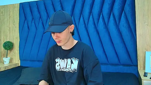Snapshot of lio____ chatting on 04/07/26, 03:18 lio online show from 04/07/26, 03:18