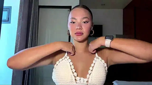 kamila 18 french online show from 03/23/26, 05:44