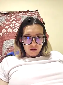 Snapshot of Greta_silber26 chatting on 03/26/26, 06:13 Greta silber26 online show from 03/26/26, 06:13