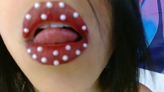 Snapshot of alessialux chatting on 06/24/26, 01:43 alessialux online show from 06/24/26, 01:43