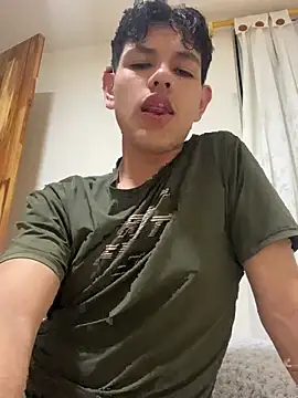 Snapshot of juanma759 chatting on 07/20/26, 04:16 juanma759 online show from 07/20/26, 04:16