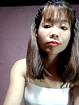 Snapshot of AmyLinee01 chatting on 03/25/26, 05:35 AmyLinee01 online show from 03/25/26, 05:35