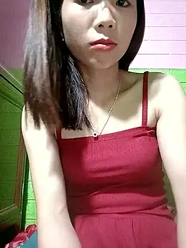 AmyLinee01 online show from 04/18/26, 05:50