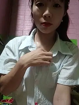 AmyLinee01 online show from 05/13/26, 10:12