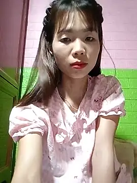 AmyLinee01 online show from 05/14/26, 10:44