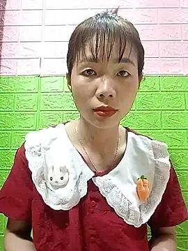 AmyLinee01 online show from 06/25/26, 12:09