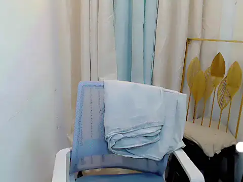 Snapshot of Midnightsnack88 chatting on 05/11/26, 01:11 Midnightsnack88 online show from 05/11/26, 01:11