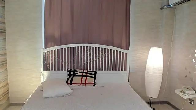AminaRuthers online show from 05/03/26, 06:41