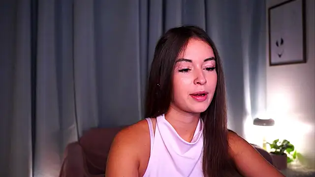 Snapshot of Fawnette chatting on 07/19/26, 09:13 Fawnette online show from 07/19/26, 09:13