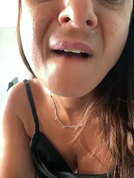Supremegirlvibes online show from 06/28/26, 03:29