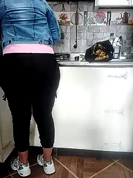 sexymomsn online show from 05/11/26, 04:59