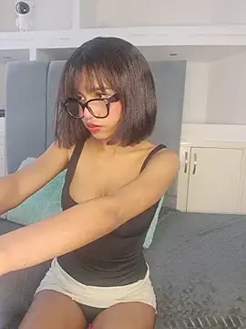 Lucy Em online show from 04/18/26, 12:31