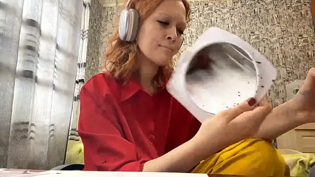 Snapshot of RakedClan chatting on 03/23/26, 04:38 RakedClan online show from 03/23/26, 04:38