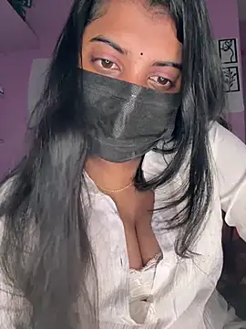 Snapshot of miss_eyekiller12 chatting on 06/15/26, 06:10 miss eyekiller12 online show from 06/15/26, 06:10