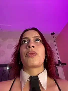 steffmontespink18 online show from 03/25/26, 01:17