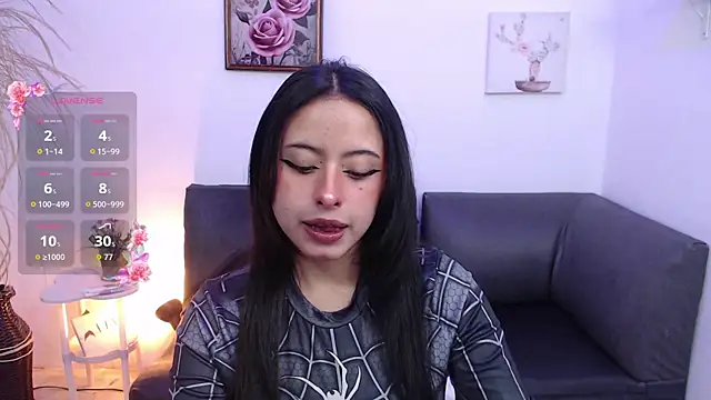 Snapshot of Nina_petitte chatting on 04/03/26, 11:52 Nina petitte online show from 04/03/26, 11:52