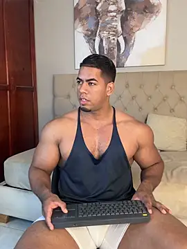 Snapshot of Trevor_vinc chatting on 03/25/26, 01:17 Trevor vinc online show from 03/25/26, 01:17