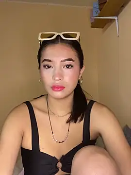 Itze Mua online show from 04/19/26, 10:58