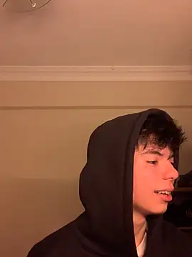 Beratylmamss online show from 03/21/26, 09:40