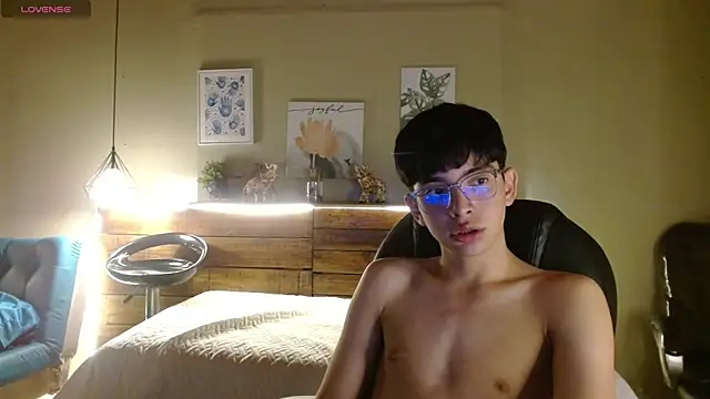 SantiTwinkyy online show from 04/07/26, 12:49