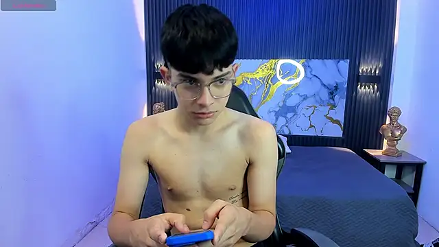 SantiTwinkyy online show from 04/23/26, 12:51