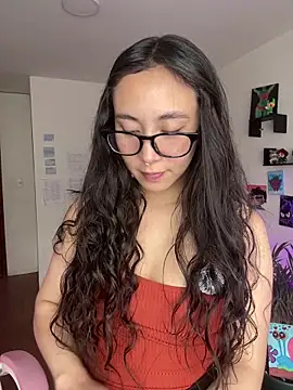 Snapshot of Aikoo_o chatting on 04/08/26, 09:15 Aikoo o online show from 04/08/26, 09:15