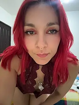 Amelie-RedHoney online show from 05/16/26, 04:20