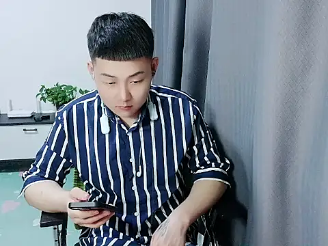 Llpl322 online show from 04/18/26, 07:07