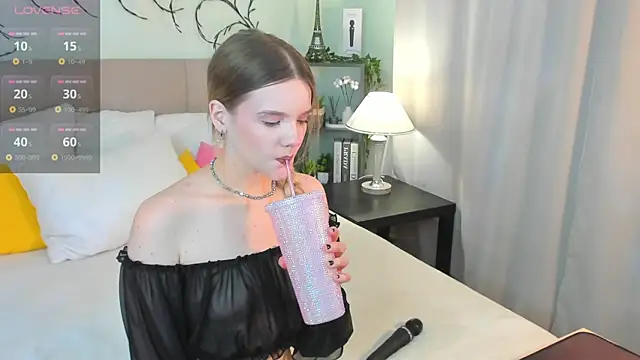 Emma peach online show from 05/03/26, 09:04