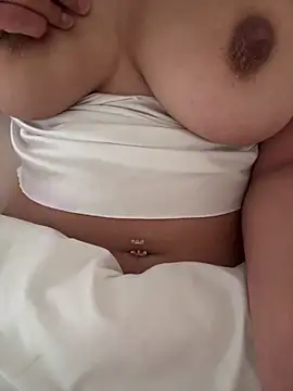 Isabellaoffx online show from 04/26/26, 10:46