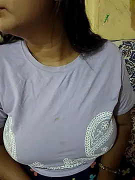 Snapshot of Tridha_2 chatting on 05/10/26, 09:25 Tridha 2 online show from 05/10/26, 09:25