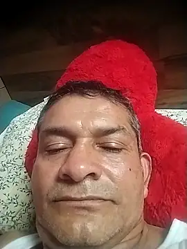 Snapshot of luving75 chatting on 03/22/26, 10:02 luving75 online show from 03/22/26, 10:02