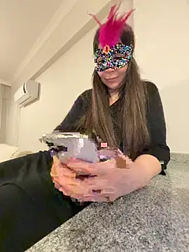 lilyums online show from 04/18/26, 05:50