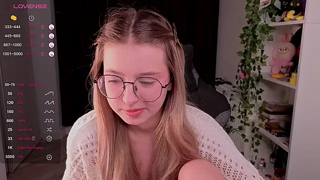 aviaveavii online show from 05/13/26, 05:32