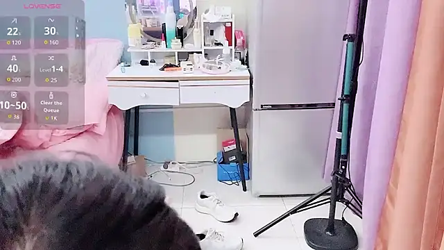 Snapshot of zhenzhen_bb chatting on 03/26/26, 04:56 zhenzhen bb online show from 03/26/26, 04:56